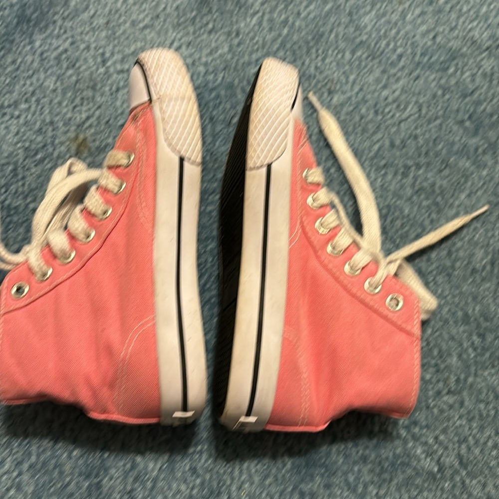 Airwalk size 13 pink high top sneakers - Picture 3 of 6